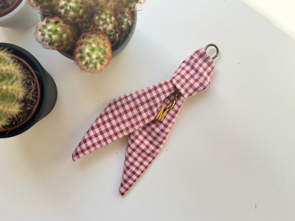 Bag Charm Vichy Cherry · Colgante personalizado